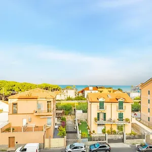 Miramare House , Ceriale Italia